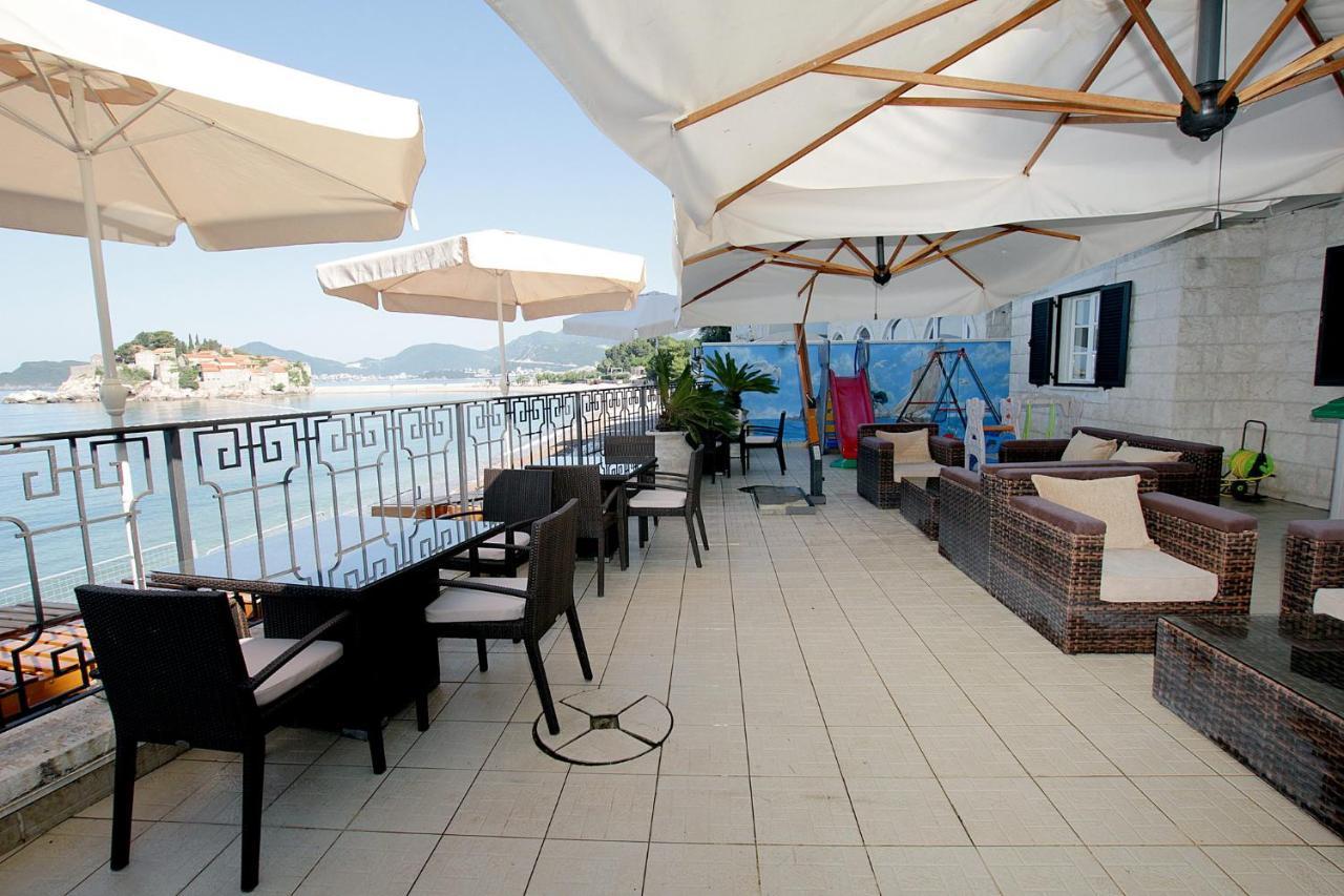 Studio Apartman Sveti Stefan Apartamento Exterior foto